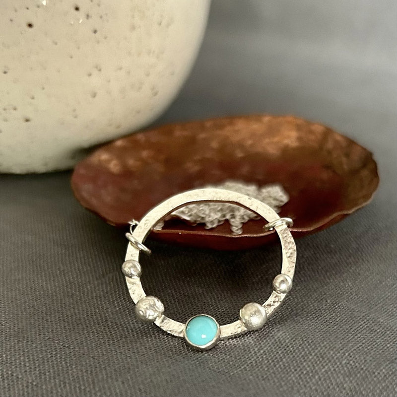 Turquoise stone and silver pebbles necklace