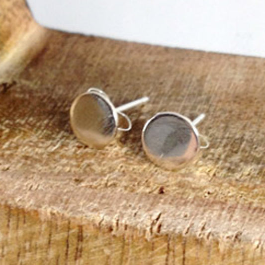 Small shiny silver circle stud earrings