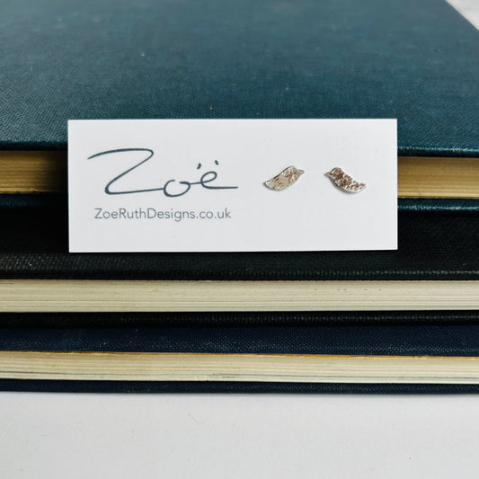 Each item is handmade, therefore variations in texture are all part of their charm
⬇ Read the tabs below for more information ⬇
