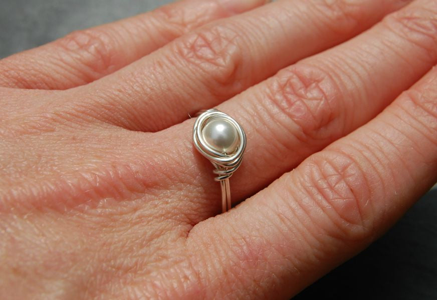 Wire wrapped silver stone ring